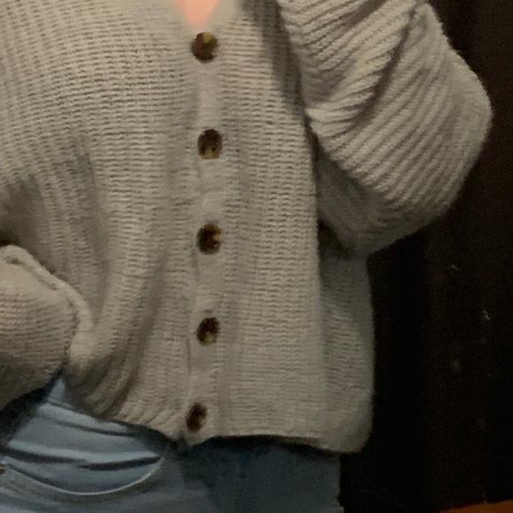 grey sweater - Picture 5 of 5